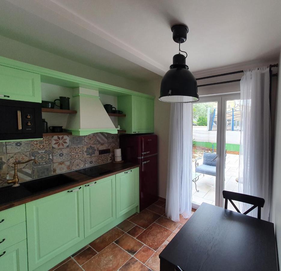 Apartments Mia 2 Ровин Екстериор снимка