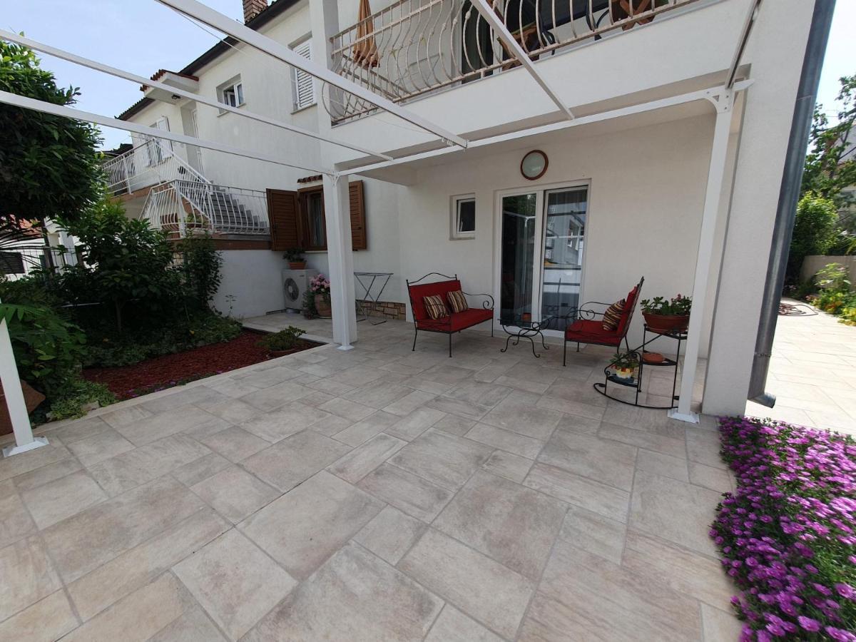 Apartments Mia 2 Ровин Екстериор снимка
