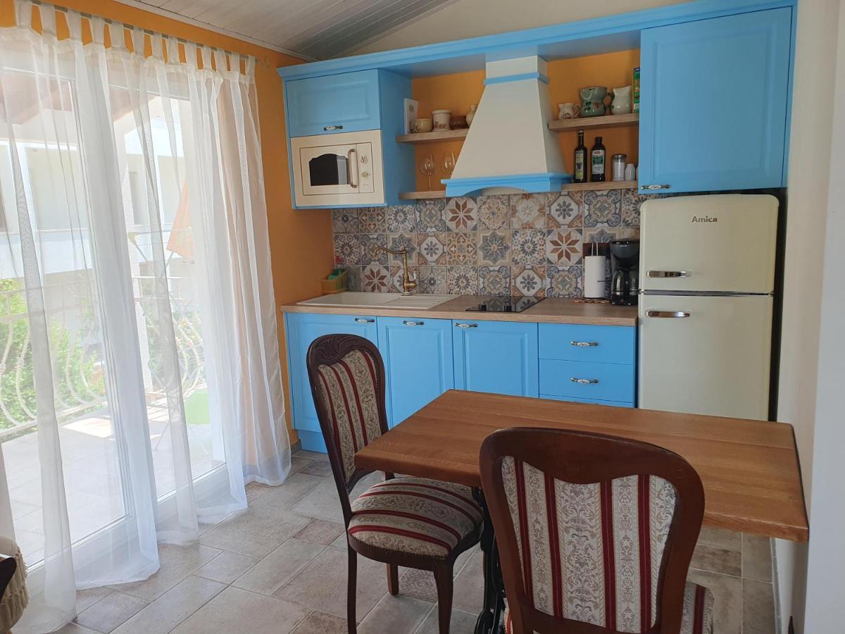 Apartments Mia 2 Ровин Екстериор снимка